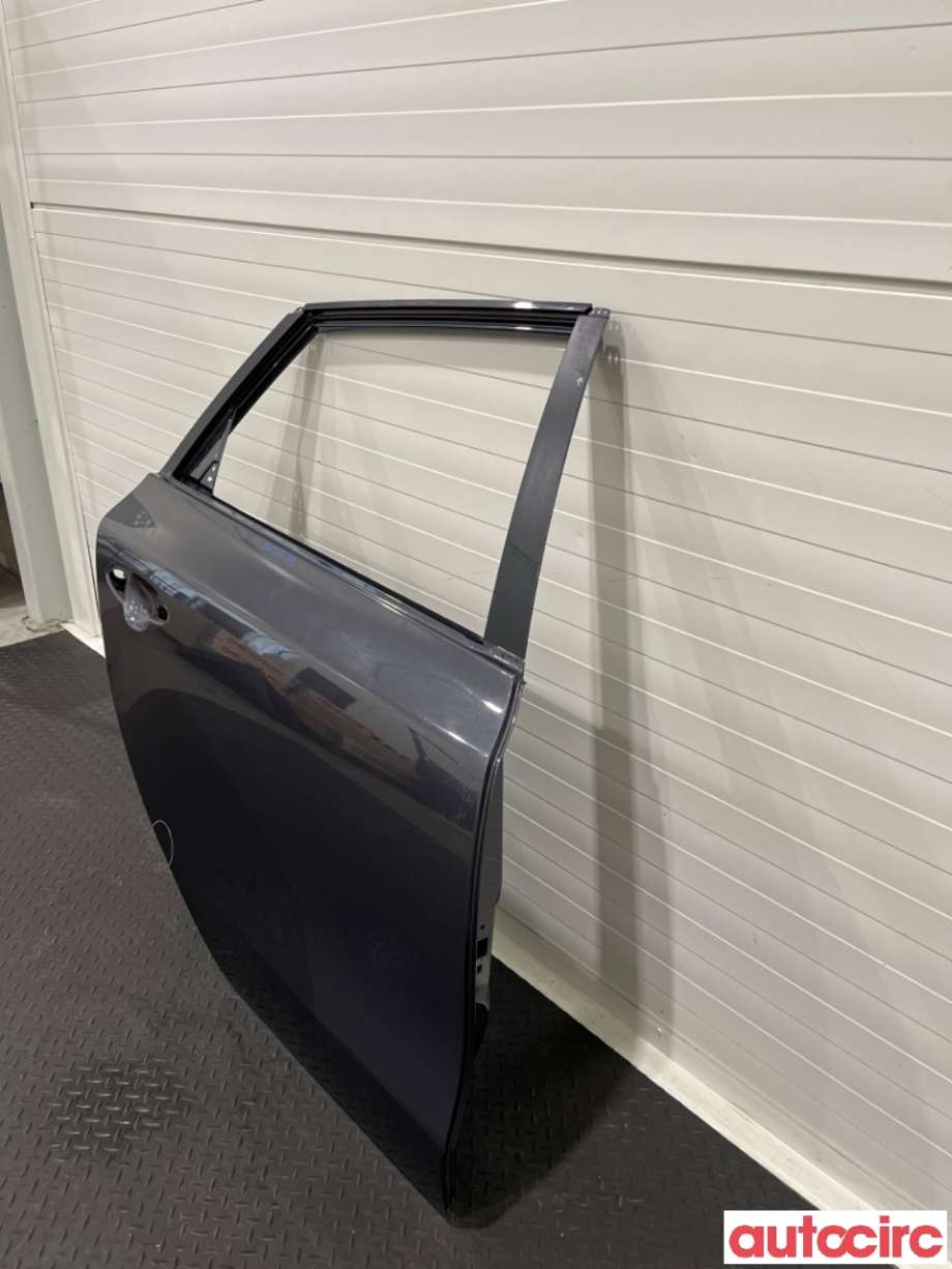 Dør høyre bak til Kia Cee