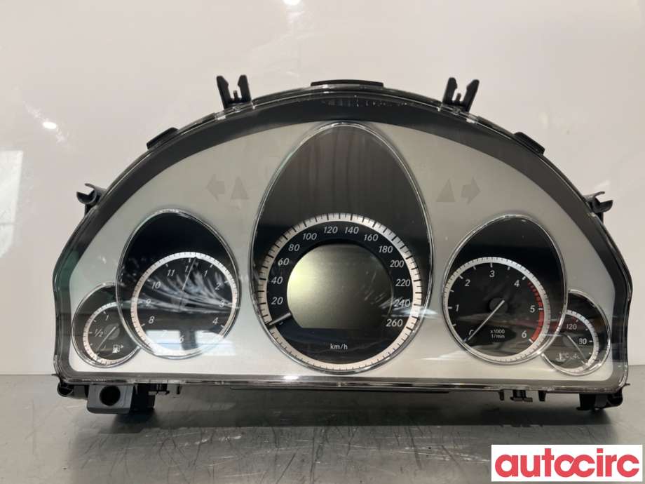 Instrumentpanel til Mercedes E-Klasse, 2009-2013 (Fase 1) (W212) (W212) (MERCEDES|A2129001810)