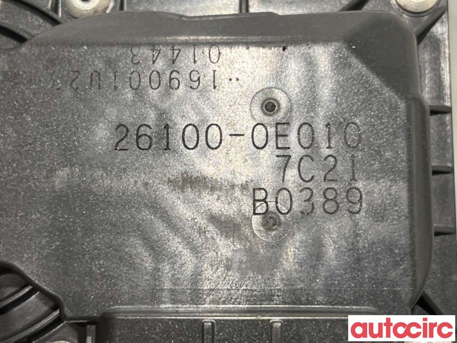 Spjeldhus til Toyota Hilux 2016-2020  (TOYOTA|261000E010||26100-0E010)