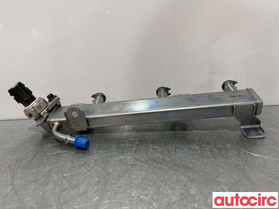 Dyseskinne (fuelrail) til Toyota Yaris Cross (SUV) 2021-->>  (TOYOTA|2381415080|)