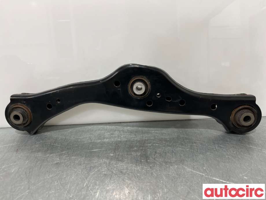 Bærebru venstre bak til Toyota Yaris Cross (SUV) 2021-->>  (TOYOTA|4879052010|)