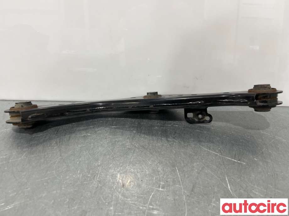 Bærebru venstre bak til Toyota Yaris Cross (SUV) 2021-->>  (TOYOTA|4879052010|)