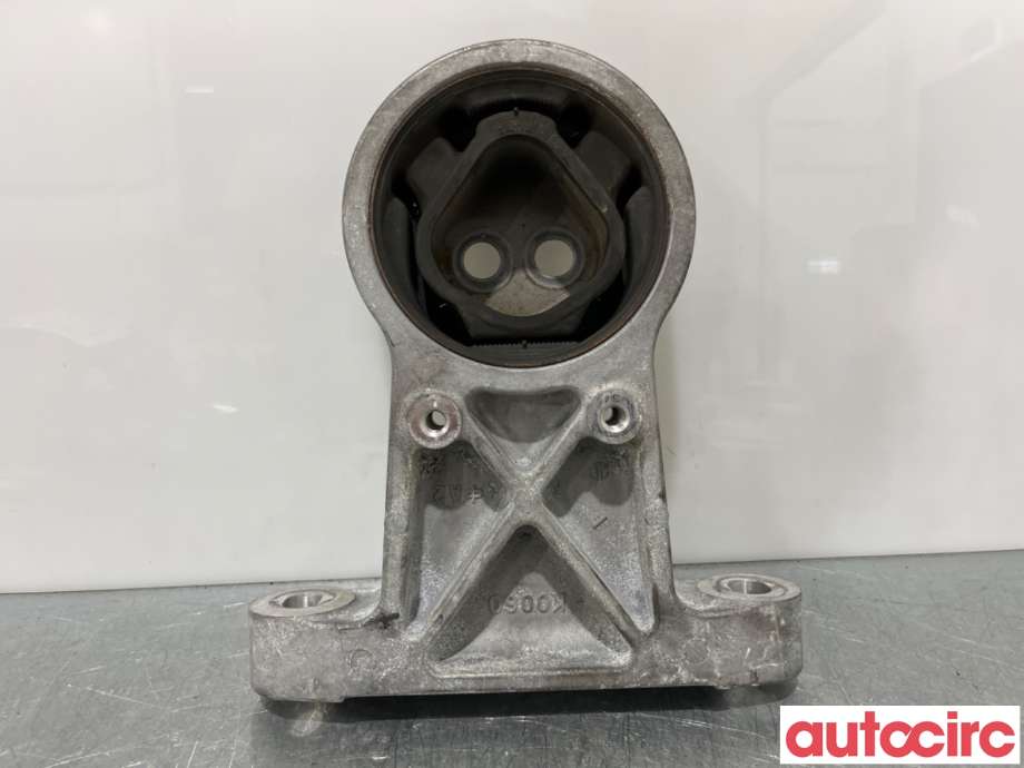 Girkassefeste til Toyota Yaris Cross (SUV) 2021-->>  (TOYOTA|52390K0020|)
