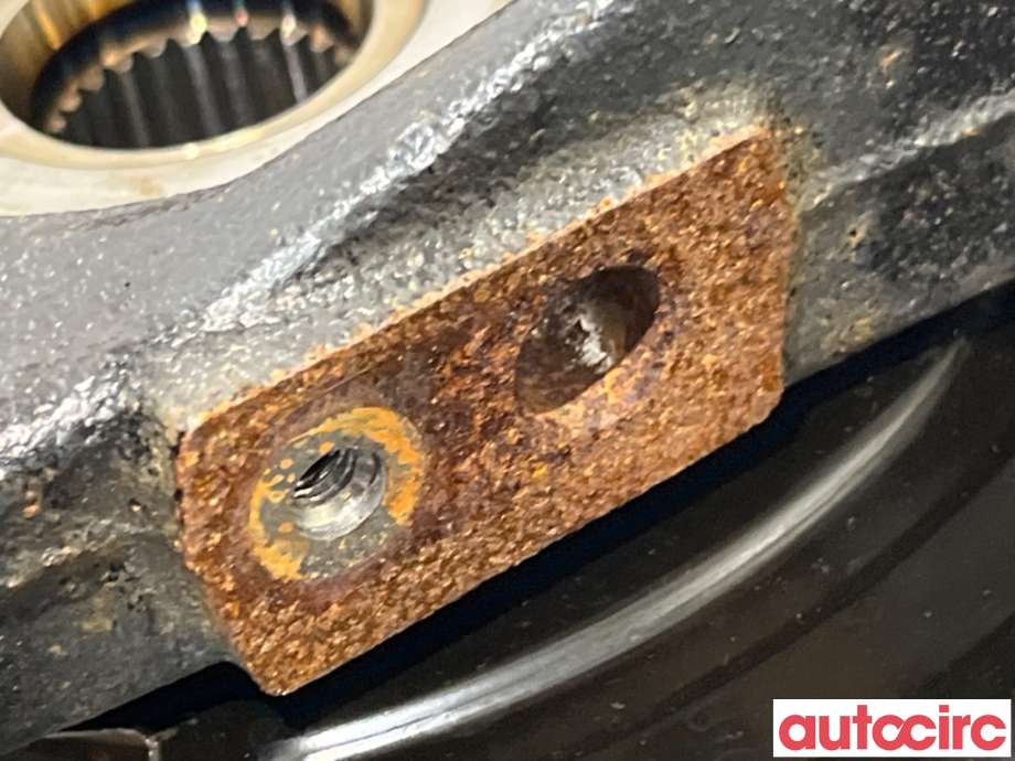 Hjulspindel høyre foran til Toyota Yaris Cross (SUV) 2021-->>  (TOYOTA|4321102410|)