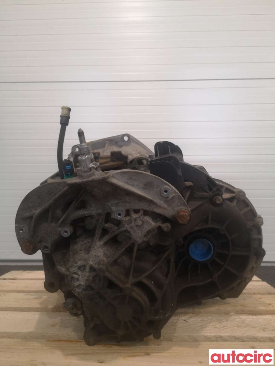 Girkasse manuell 6-trinn til Opel Vivaro B 2014-2019  (OPEL|93453891|M73|)