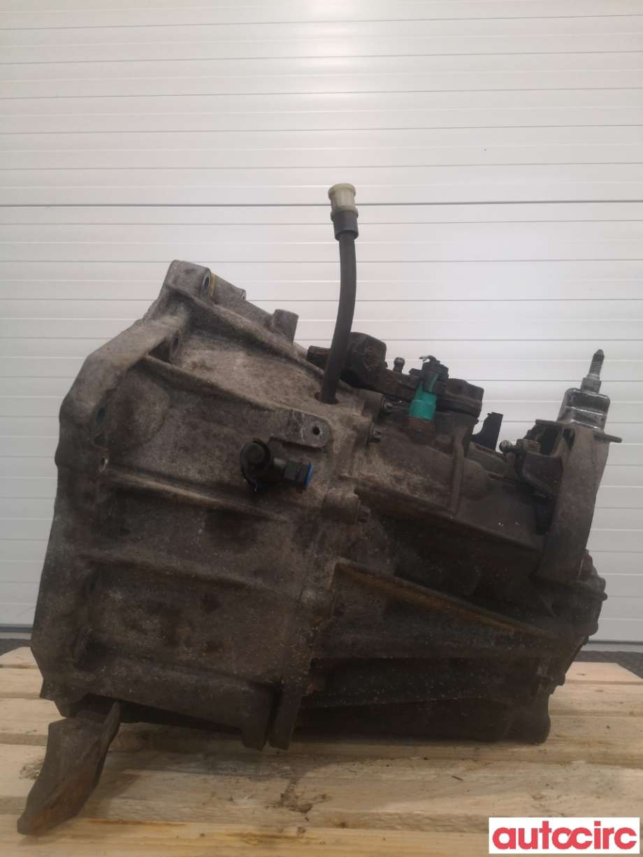 Girkasse manuell 6-trinn til Opel Vivaro B 2014-2019  (OPEL|93453891|M73|)