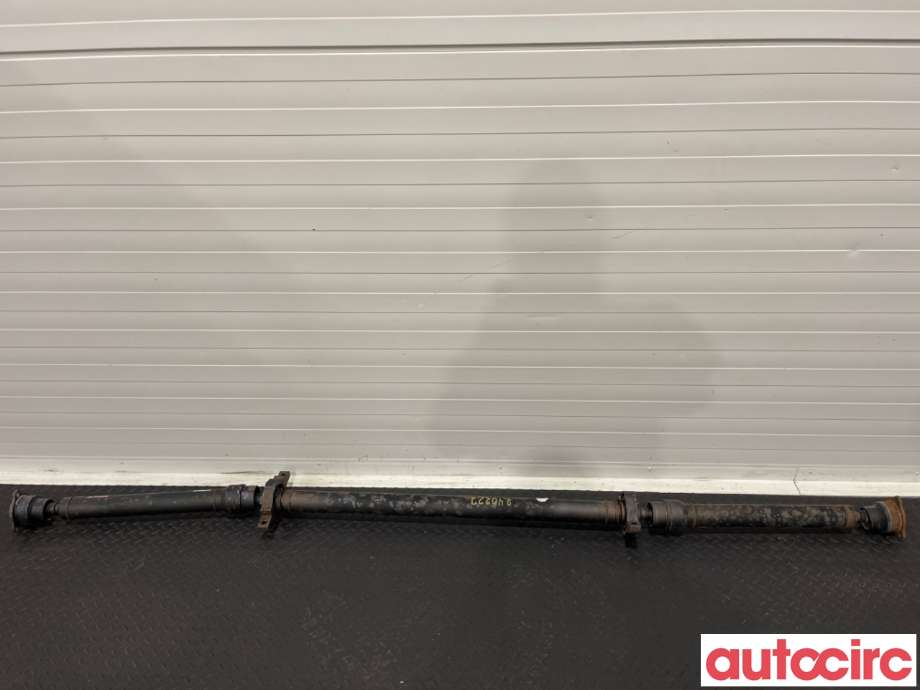 Mellomaksel til Kia Sorento 2016-->> Type III (KIA|49300-P4900|)