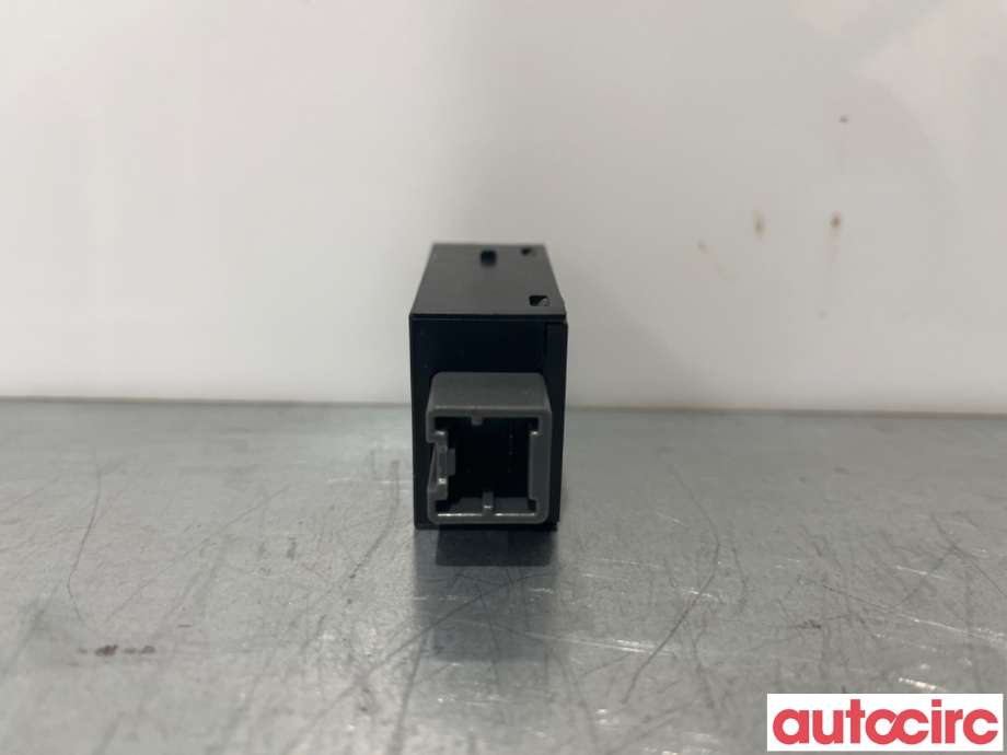 Bryter diverse til Subaru Forester 2008-2013 (Type III)  (SUBARU|83002AJ000|)