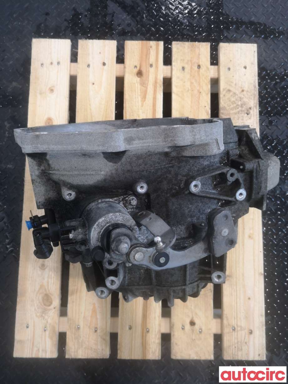 Girkasse manuell 6-trinn til Opel Astra J 2010-2015  (OPEL|55595640|)