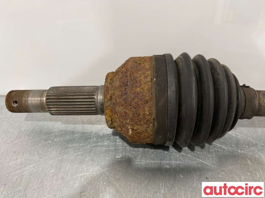 Drivaksel venstre foran til Nissan Qashqai 2010-2014 (Type I, Fase 2)  (NISSAN|39101JD02B|)