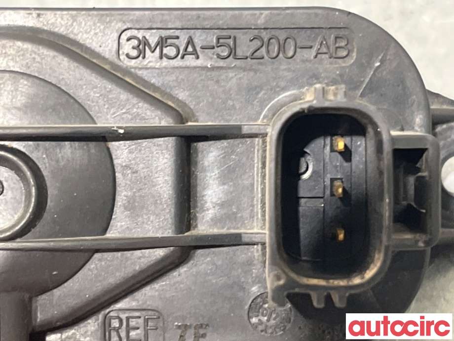 Diverse deler til Volvo V70 2005-2007 (Type II, Fase 2) (VOLVO|30757189||3M5A-5L200-AB)