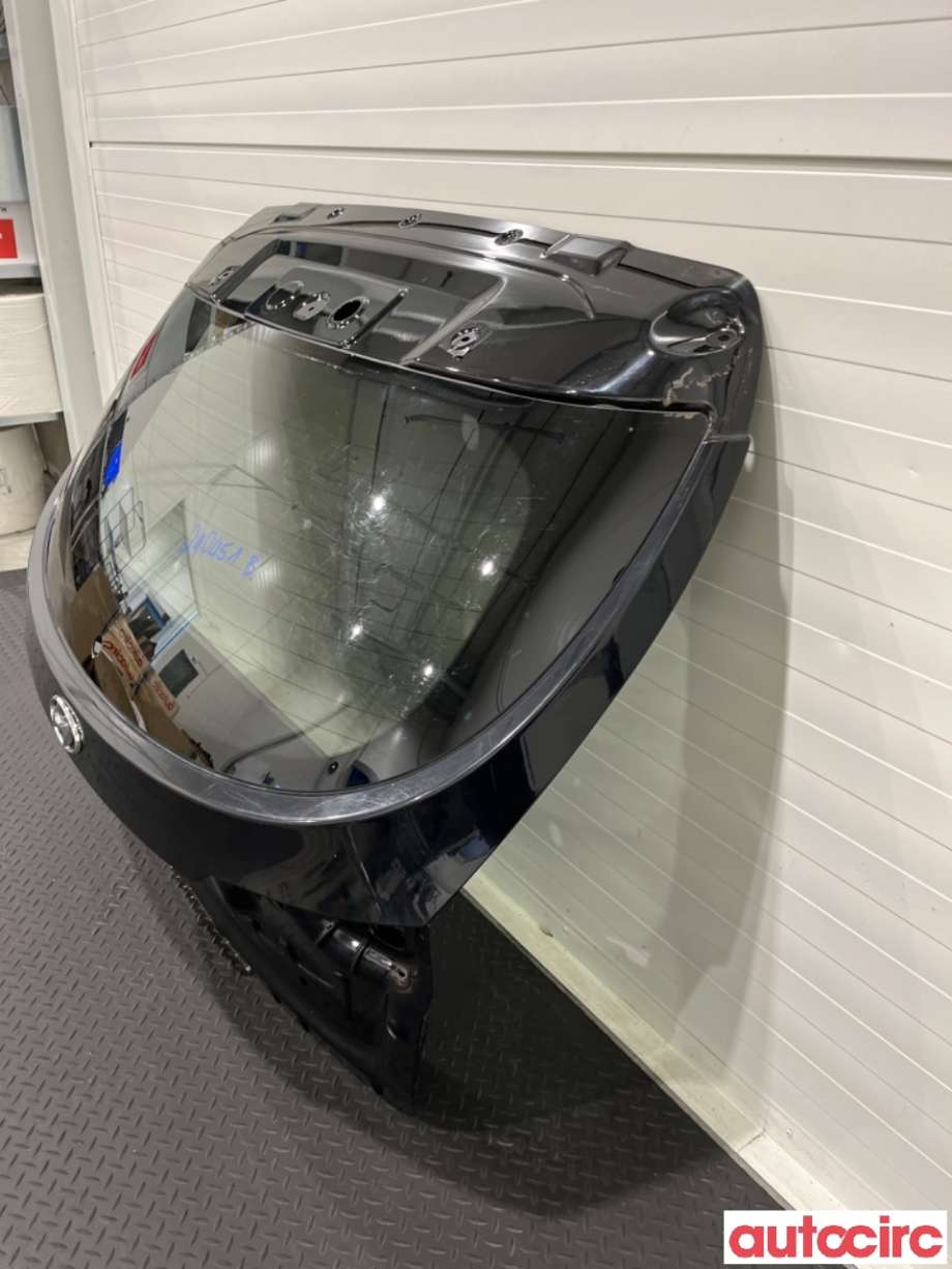 Bakluke til Hyundai i40 2012-2017  (HYUNDAI|737003Z020|)