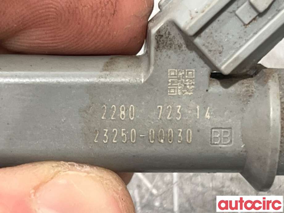 Dyse innsprøyting bensin til Peugeot 108 2014-->>  (PEUGEOT|1611551580||23250-0Q030)