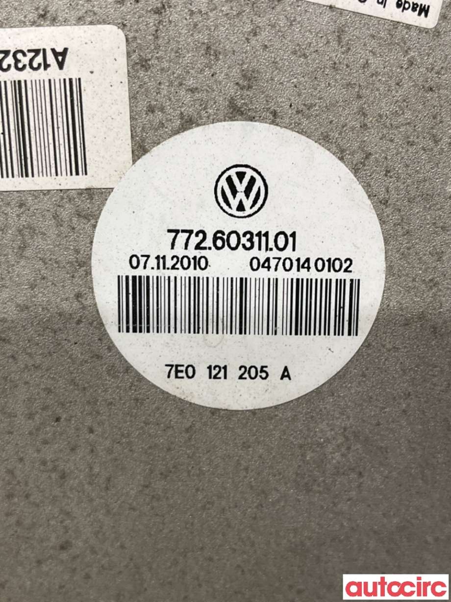 Kjølevifte til VW Transporter / Caravelle 2009-2015 (Fase 2) (T5) (T5) (VOLKSWAGEN|7E0121207C|)