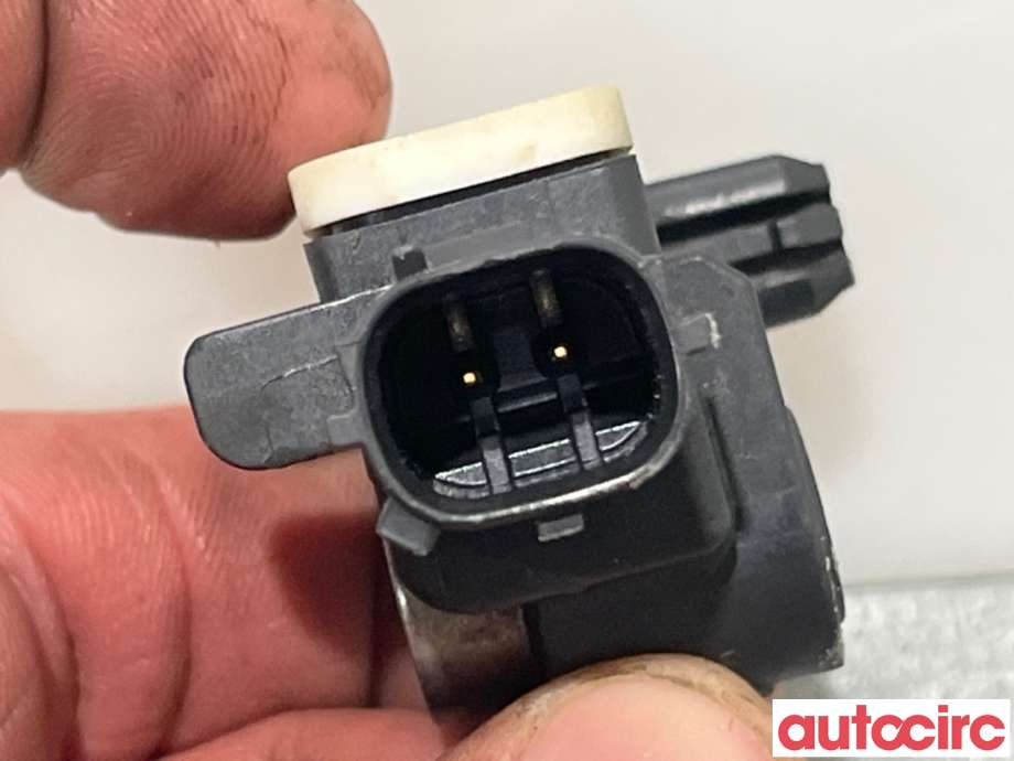 Airbag sensor høyre til Nissan Leaf 2011-2017 (Type I)  (NISSAN|K88301EA0A||985811LA0A)