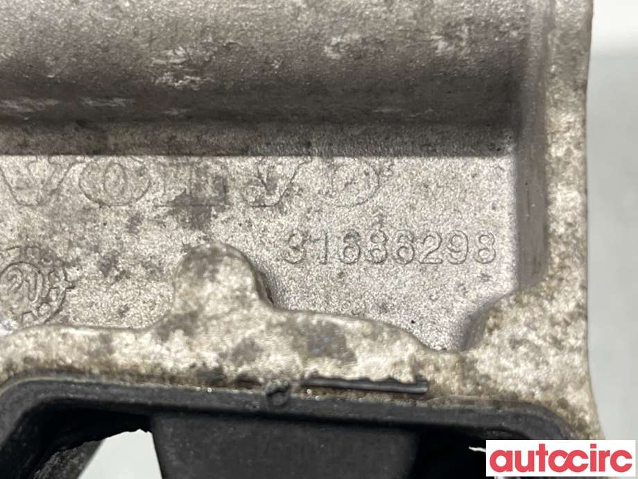Motorfeste til Volvo XC40 2018-2024  (VOLVO|31686298|)