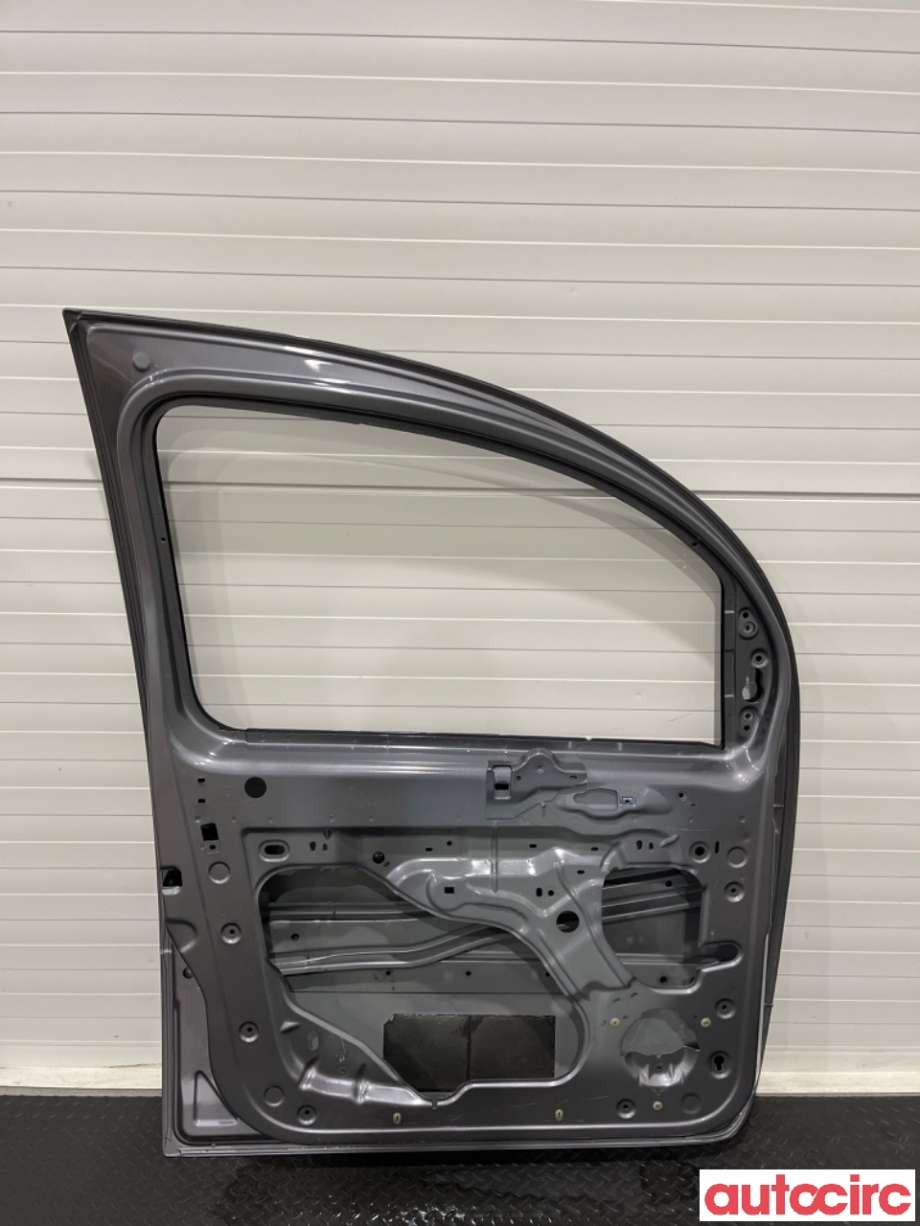 Dør venstre foran til Renault Kangoo 2008-2021 (Type II)  (RENAULT|801015880R|801010229R|)