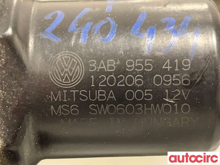 Viskermotor frontrute til VW Passat 2011-2015 (B7) (B7) (VOLKSWAGEN|3AB955023A|A5361-794|3AB955023)