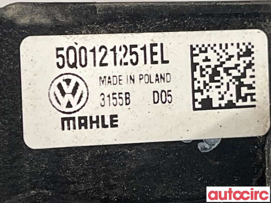 Radiator (manuell gir) til VW Golf VII 2012-2017 (Fase 1)  (VOLKSWAGEN|5Q0121251EL|)