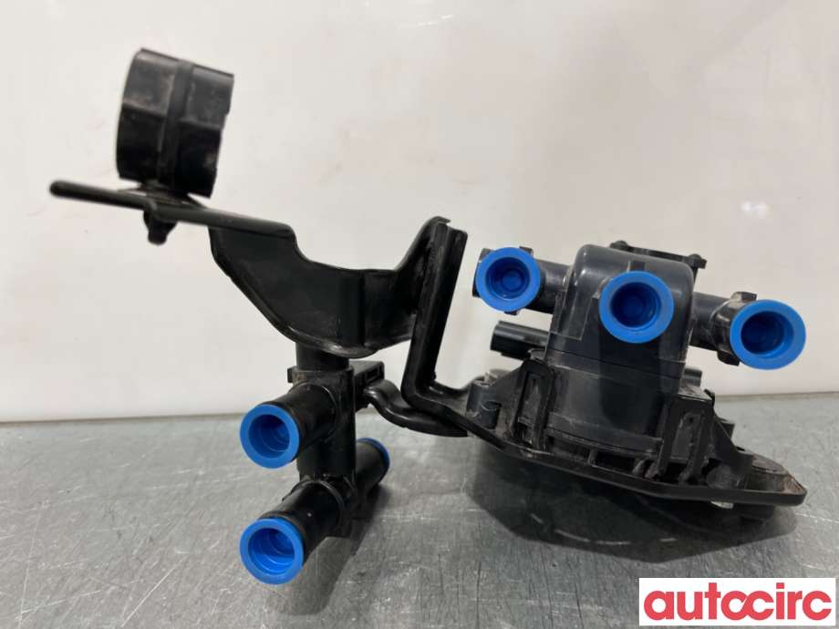Diverse deler til Toyota RAV4 2019-->> (Type V)  (TOYOTA|8720042020|113740-1600|)