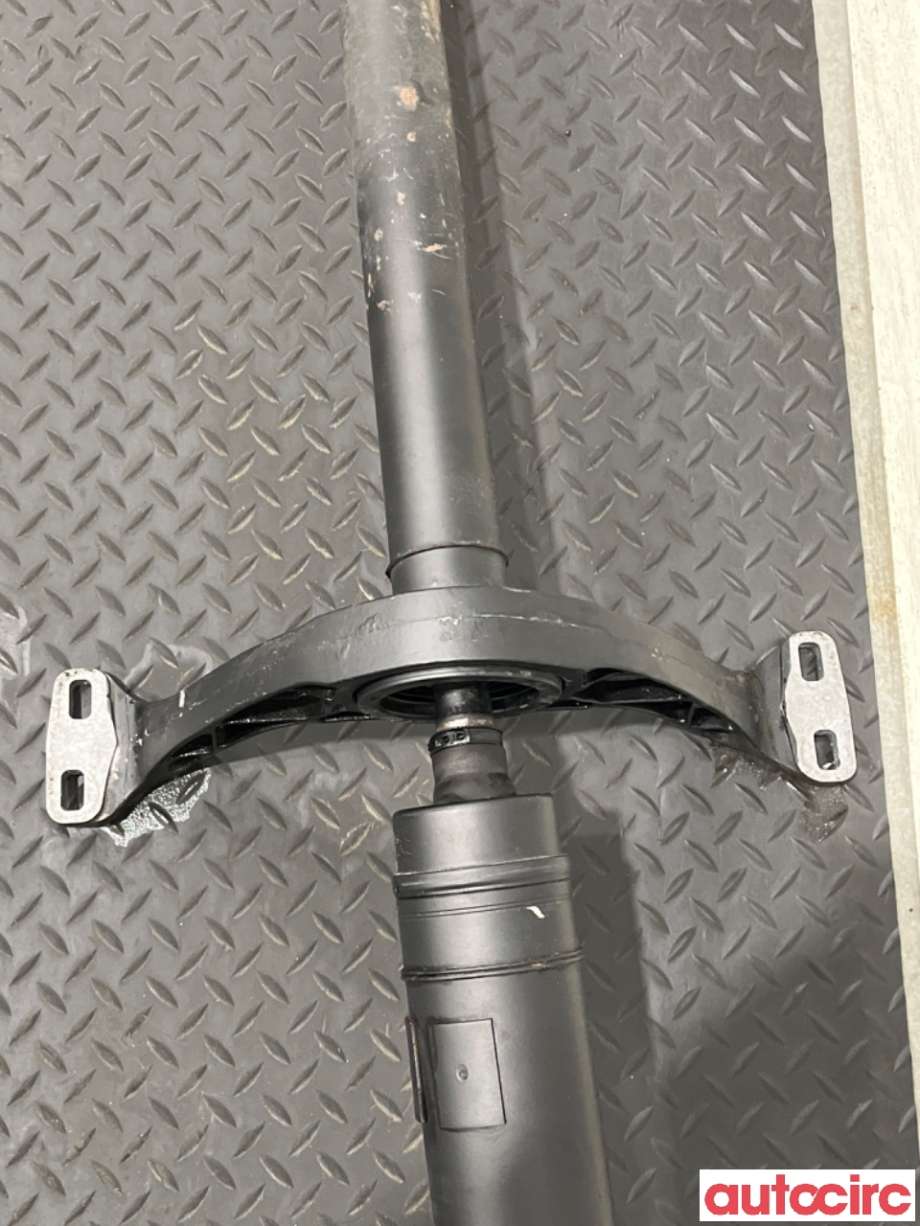 Mellomaksel til Audi A3 2016-2020 (Type III, Fase 2)  (AUDI|8V0521101C|)