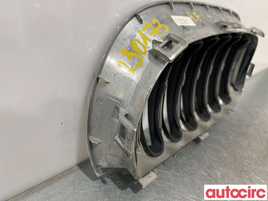 Grill høyre til BMW X3 2003-2006 (Fase 1) (E83) (E83) (BMW|51133402910|)