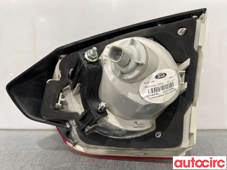 Baklykt venstre indre til Ford Kuga 2008-2012 (Type I)  (FORD|1545445|2ZR009546-01|8V41-13A603-AD)