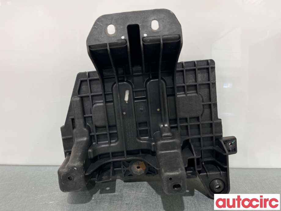 Batterikasse/feste til Kia Sportage 2010-2016 (Type III)  (KIA|371502S200||37150-2S200)