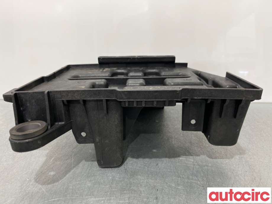 Batterikasse/feste til Kia Sportage 2010-2016 (Type III)  (KIA|371502S200||37150-2S200)