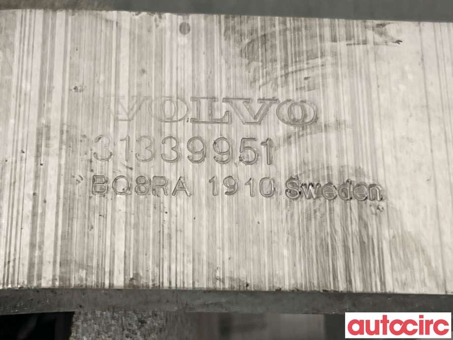 Motorfeste til Volvo V60 / V60 CC 2018-->> (Type II)  (VOLVO|31480564||31339951)