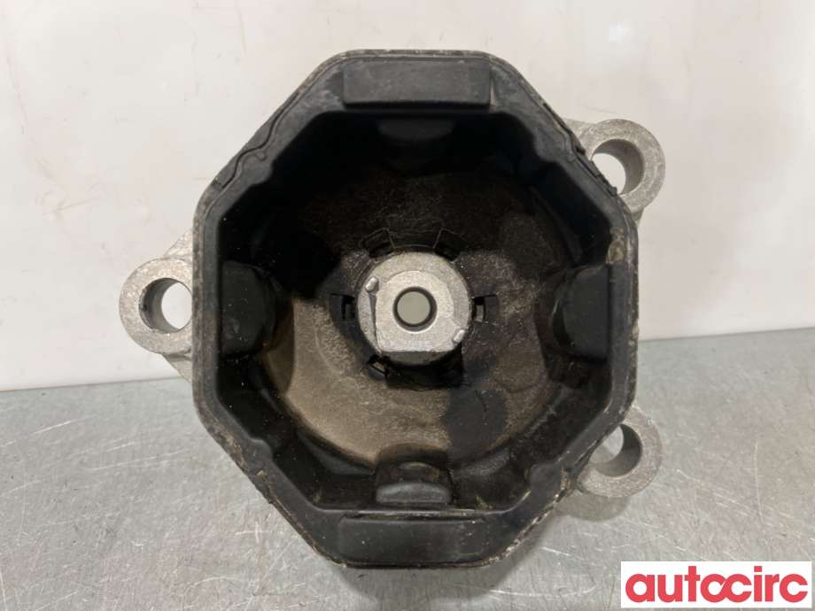 Motorfeste til Volvo XC40 2018-2024  (VOLVO|31686296|)