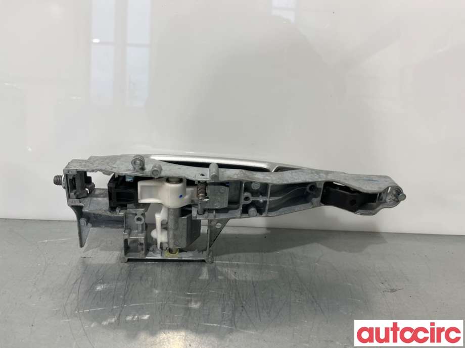 Dørhåndtak utv høyre foran til Peugeot 208 2012-2019 (Type I)  (PEUGEOT|9101GH|9680168580|910959)