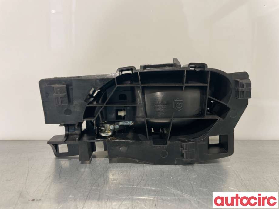 Dørhåndtak inv høyre foran til Peugeot 208 2012-2019 (Type I)  (PEUGEOT|96555516VV|)