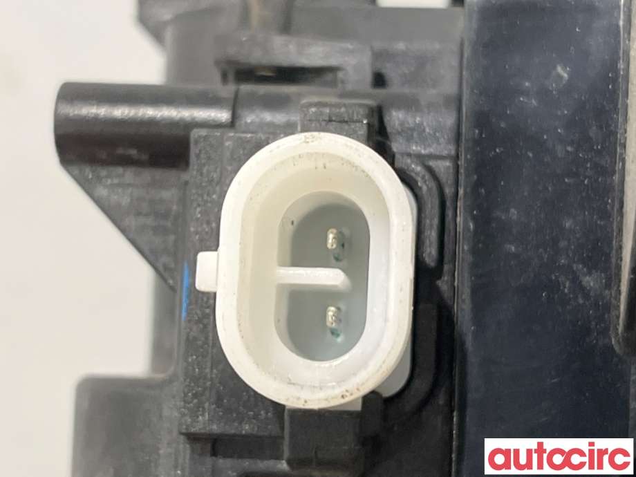 Diverse deler til Tesla Model 3 2018-2023 (Fase 1)  (TESLA|1500398-00-J||1500398-00-E)