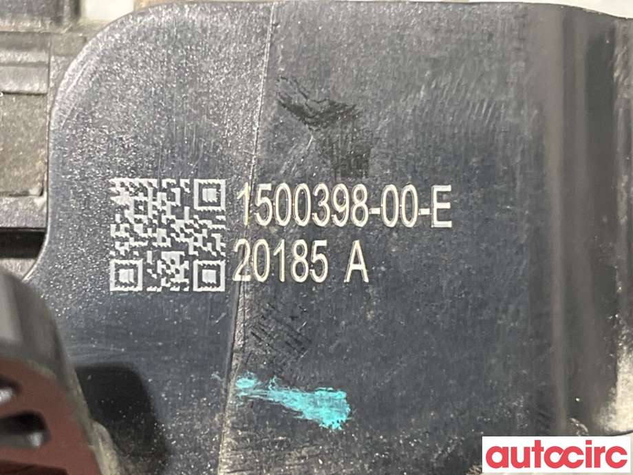 Diverse deler til Tesla Model 3 2018-2023 (Fase 1)  (TESLA|1500398-00-J||1500398-00-E)