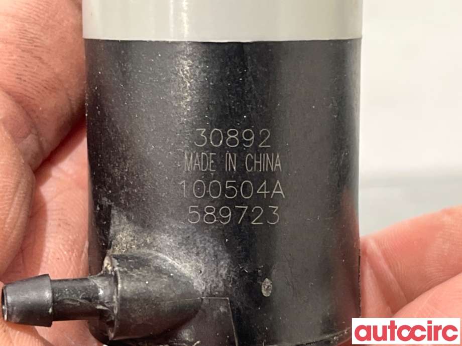 Spylerpumpe foran til Toyota Auris 2010-2012 (Type I, Fase 2)  (TOYOTA|8533002030|)