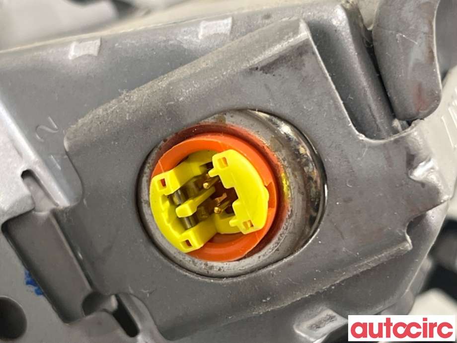 Airbag kne til Toyota Yaris 2012-2014 (Type III, Fase 1)  (TOYOTA|739000D031C0|)