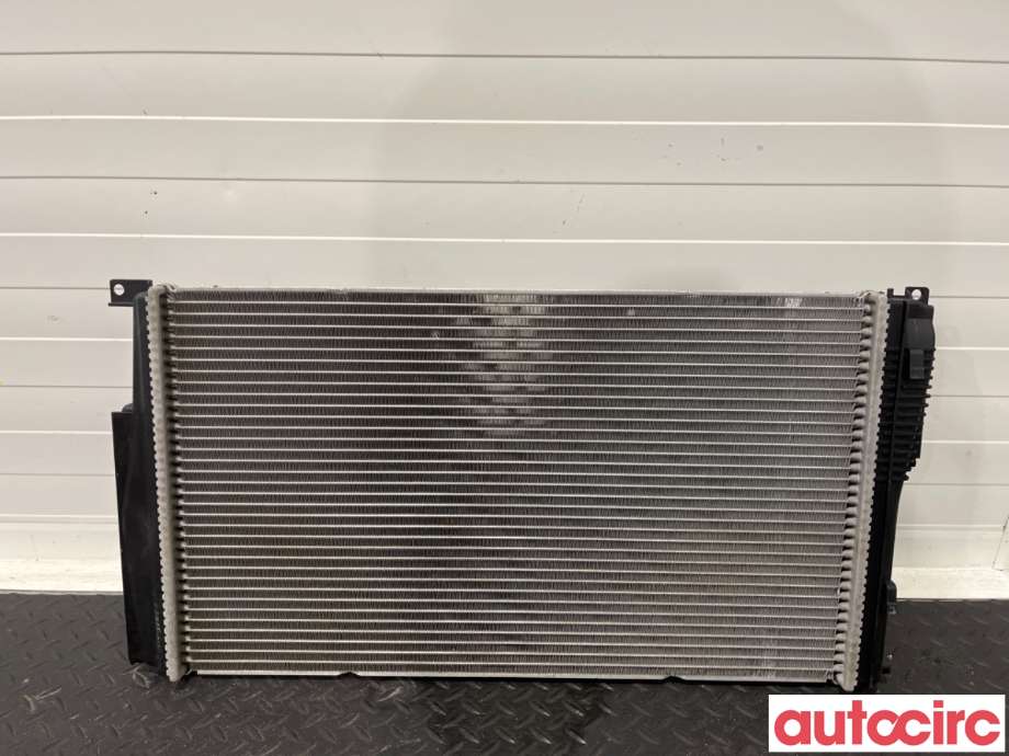 Radiator (automat gir) til BMW i3 2013-2022 (BMW|17117600511|)