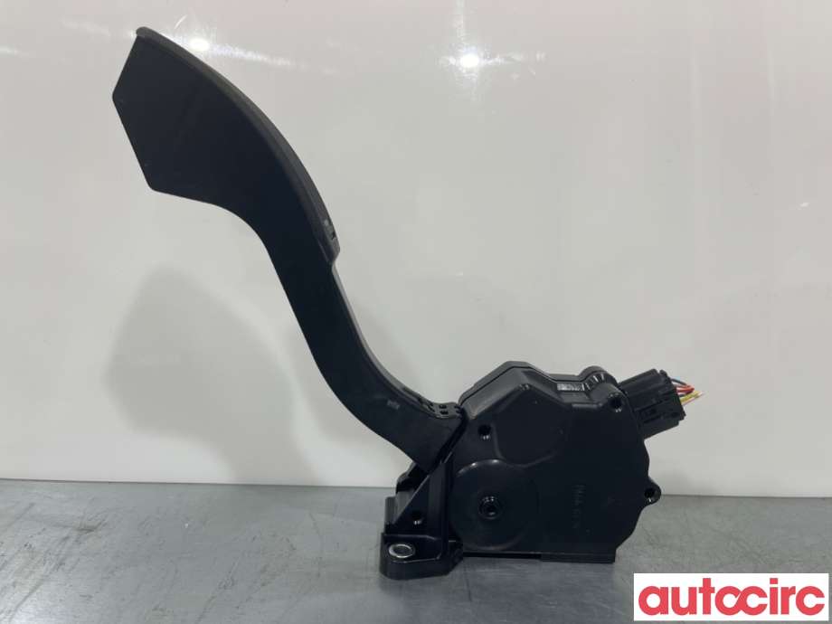 Pedal gass til Toyota RAV4 2006-2009 (Type III, Fase 1)  (TOYOTA|7811042010|)