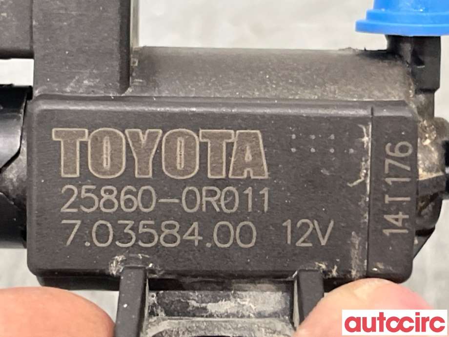 Vakuumventil til Toyota RAV4 2013-2015 (Type IV, Fase 1)  (TOYOTA|258600R011|70358400|25860-0R011)