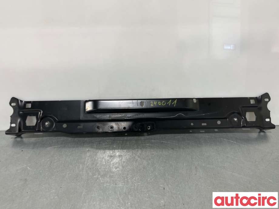 Frontplate til Mercedes C-Klasse 2007-2011 (Fase 1) (W204) (W204) (MERCEDES|A2046200072||A2046200272)