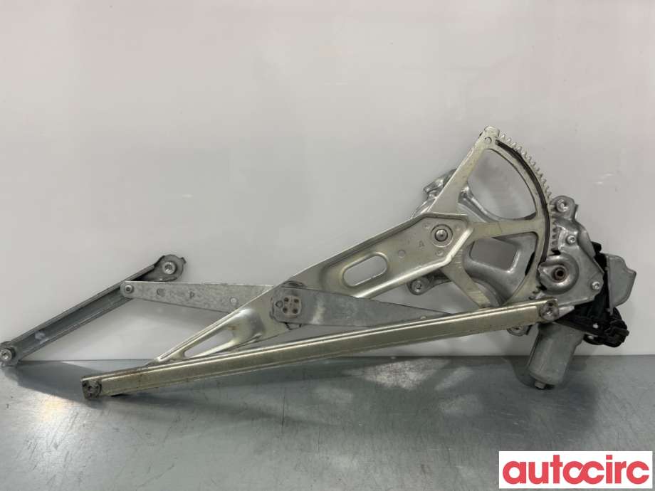 Ruteheis venstre foran til Toyota Urban Cruiser 2009-2014  (TOYOTA|8572030340|)