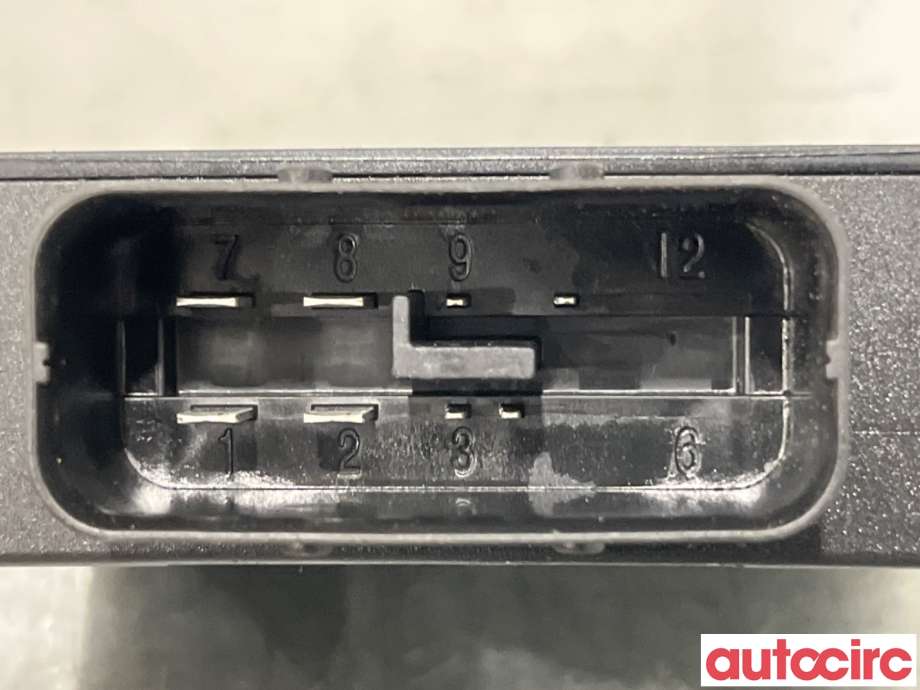 Styreenhet diverse til Mazda 3 2013-2016 (Type III, Fase 1)  (MAZDA|P5E1-18-572|8ES010871-00|PE03-18572)