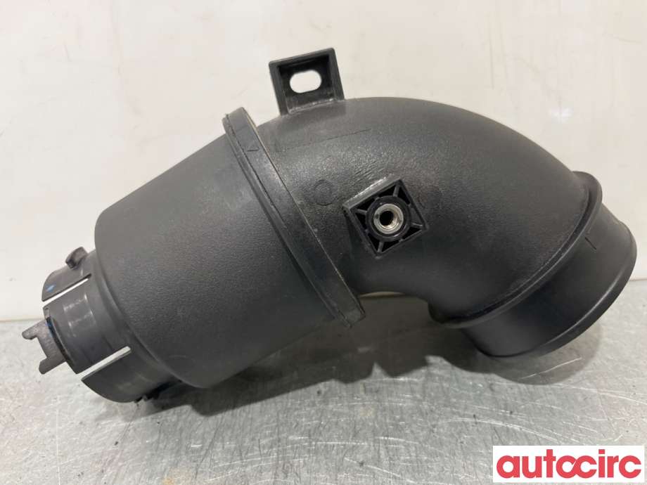 Luftslange innsug til Kia Sorento, 2016-->> Type III (KIA|28139P4400)