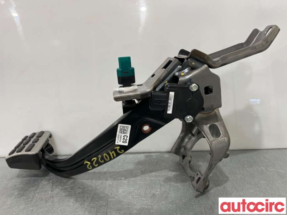 Pedal gass/brems/clutch til Kia Sorento 2016-->> Type III  (KIA|32800P4200|)