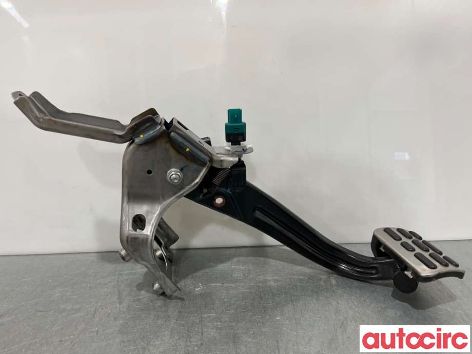Pedal gass/brems/clutch til Kia Sorento 2016-->> Type III  (KIA|32800P4200|)