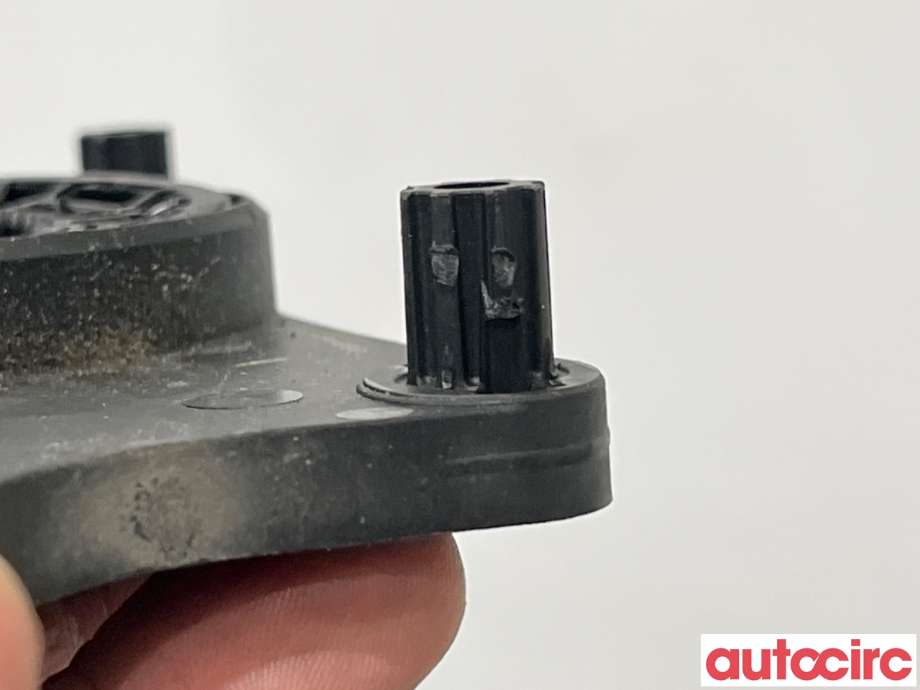 Ruteheis til VW Passat 2015-2019 (Fase 1) (B8) (B8) (VOLKSWAGEN|3G9839462B||3G9839462A)