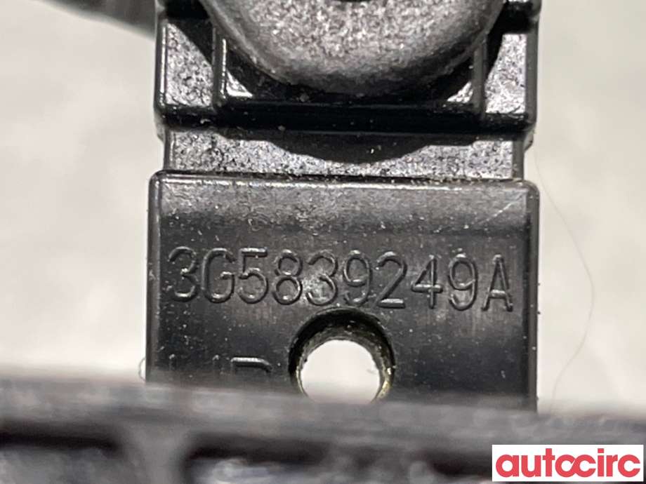 Dørstopper til VW Passat 2015-2019 (Fase 1) (B8) (B8) (VOLKSWAGEN|3G5839249A||3G5839249B)