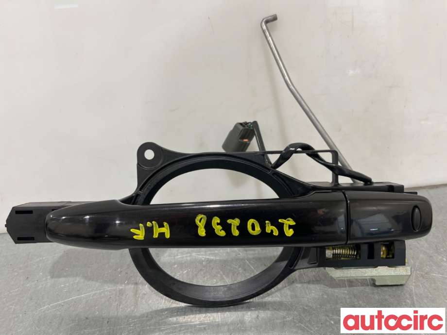 Dørhåndtak utv høyre foran til Mitsubishi Outlander, 2015-->> (Type III, Fase 2)  (MITSUBISHI|5716A014XH)