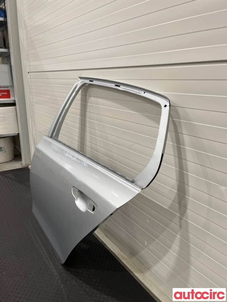 Dør venstre bak til VW Golf VI 2008-2012  (VOLKSWAGEN|5K6833055K|)